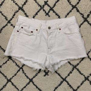 COPY - Levi's | White Denim Cut Off Jean Shorts 26